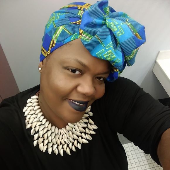 Meet your Posher, Sarah - Picture 1 of 1